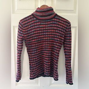 Vintage rainbow turtle neck